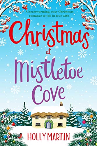 Holly Martin Christmas At Mistletoe Cove, Large Print Edition