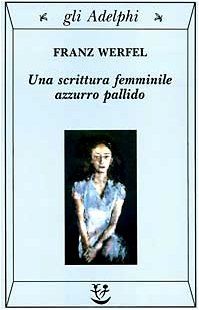 Una scrittura femminile azzurro pallido