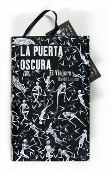 La puerta oscura I. El viajero (La Puerta Oscura/ the Dark Door)