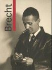 Bertolt Brecht beim Photographen