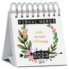 Visual Words Aquarell 2023: Aufstellbarer Typo-Art Postkartenkalender. Jede Woche ein neuer Spruch. Hochwertiger Wochenkalender für den Schreibtisch