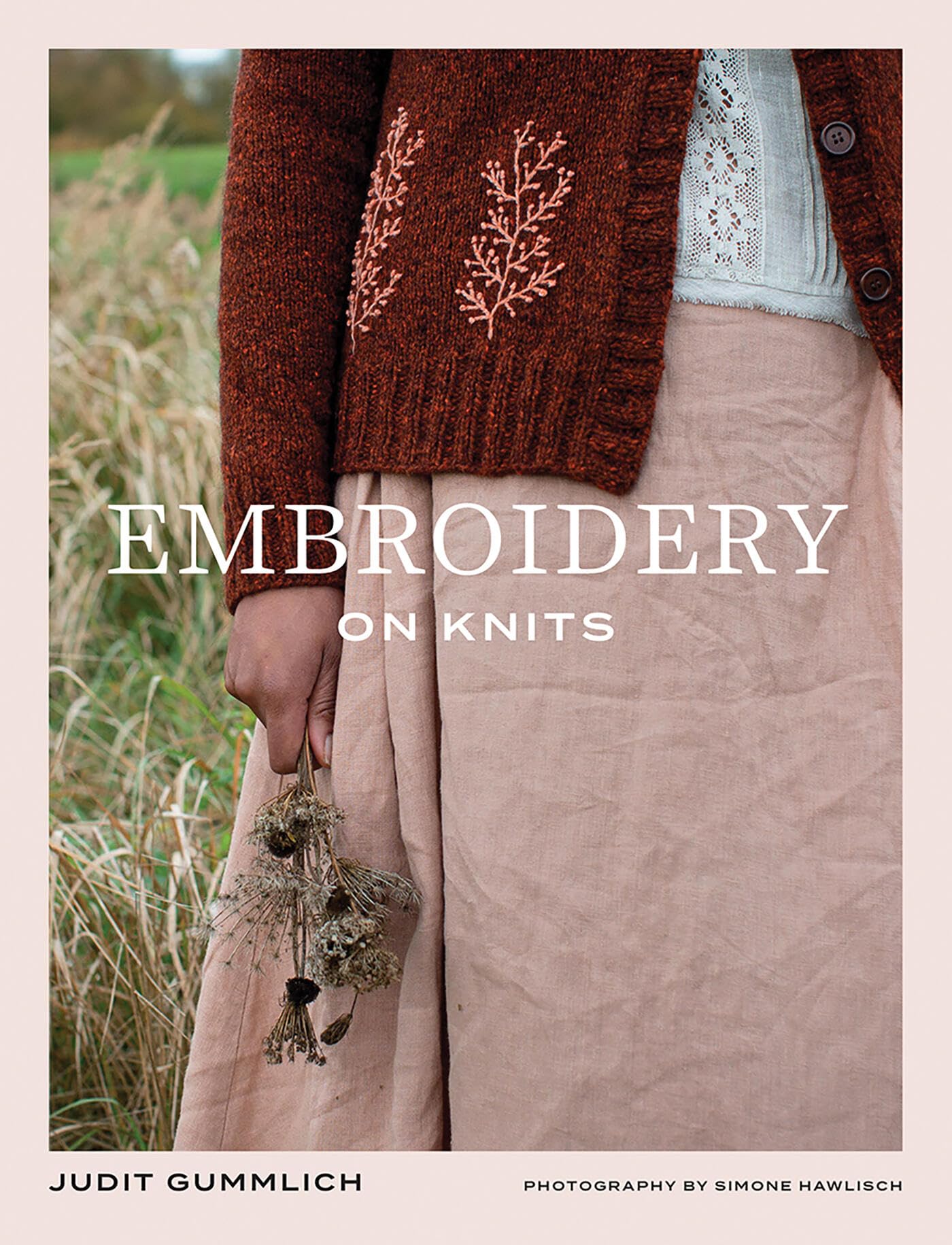 Embroidery on Knits: 18 Nature-inspired Templates for Stitching on Wool