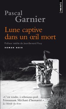 Lune captive dans un oeil mort