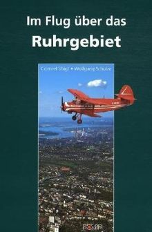 Im Flug über das Ruhrgebiet. Flying over the Ruhr area von Corneel Voigt | Buch | Zustand sehr gut