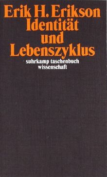 Identität und Lebenszyklus: drei Aufsätze