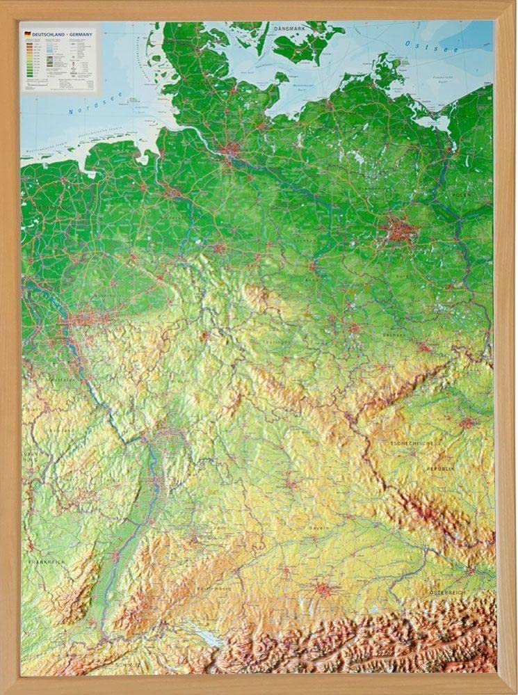 Deutschland, Reliefkarte 1:1.2.000.000 mit Naturholzrahmen: Tiefgezogenes Kunststoffrelief