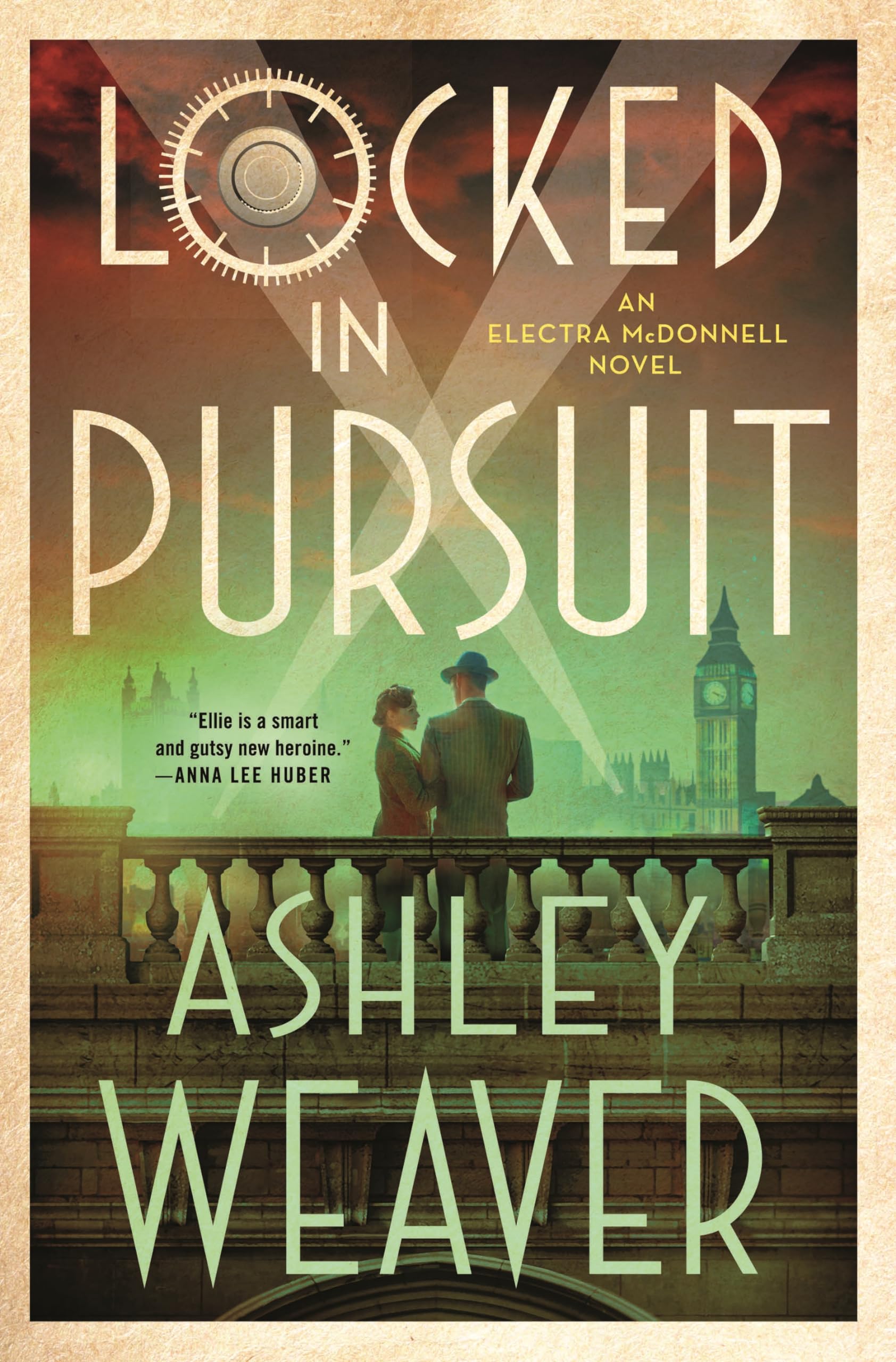 Locked in Pursuit: An Electra McDonnell Novel (Electra McDonnell, 4, Band 4)