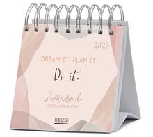Plan it 2023: Aufstellbarer Typo-Art Postkartenkalender. Jede Woche ein neuer Spruch. Hochwertiger Wochenkalender für den Schreibtisch