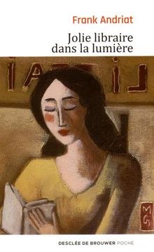 Jolie libraire dans la lumière