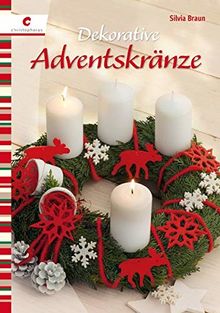 Dekorative Adventskränze