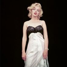 The Essential Marilyn Monroe by Milton H. Greene : 50 Sessions (New ed)
