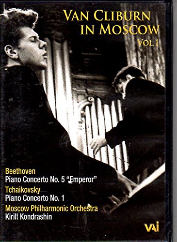 VAN CLIBURN IN MOSCOW 1 / B&W